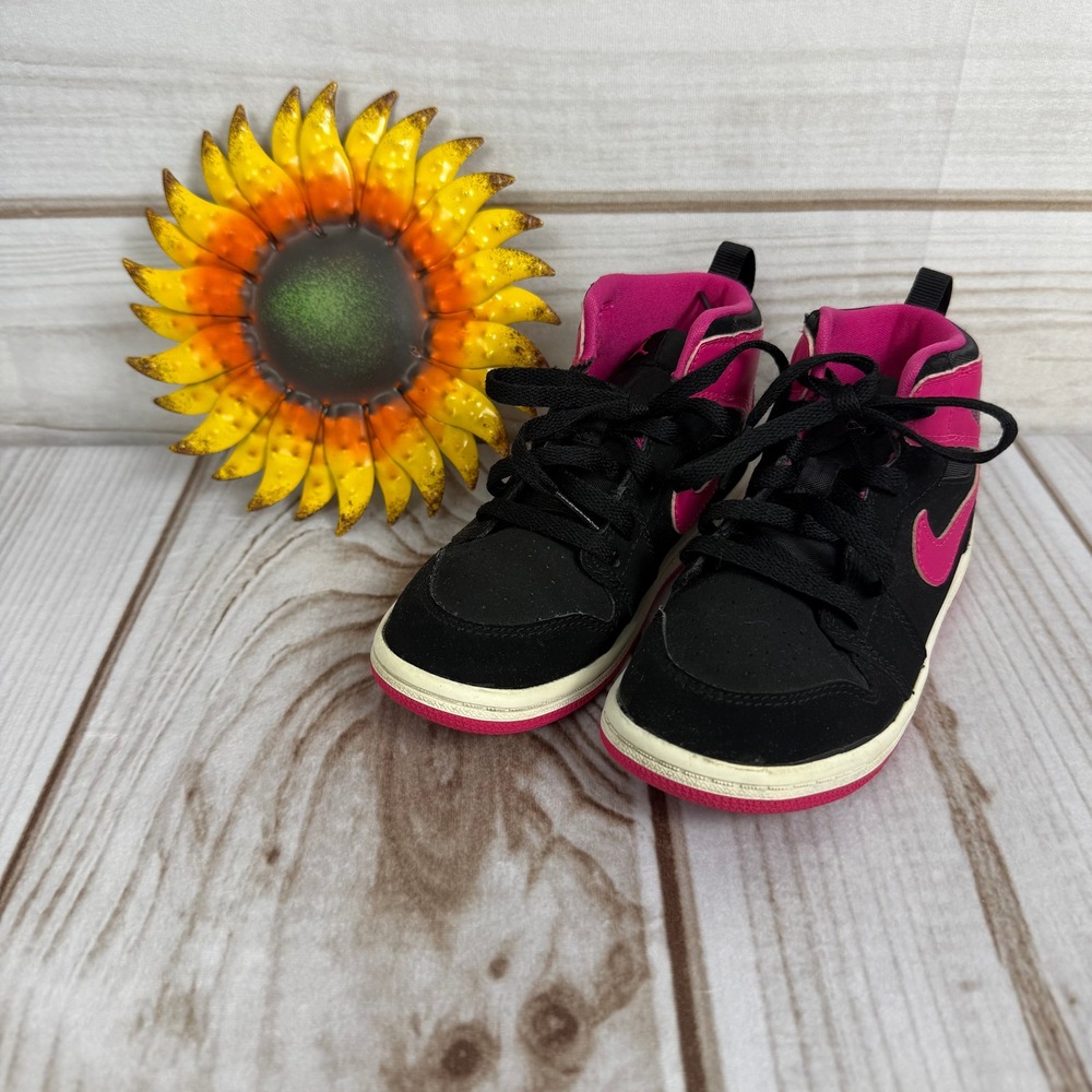 Nike Air Jordan 1 Retro High Vivid Pink‎ Toddler Sneakers  Size 10C Shoes